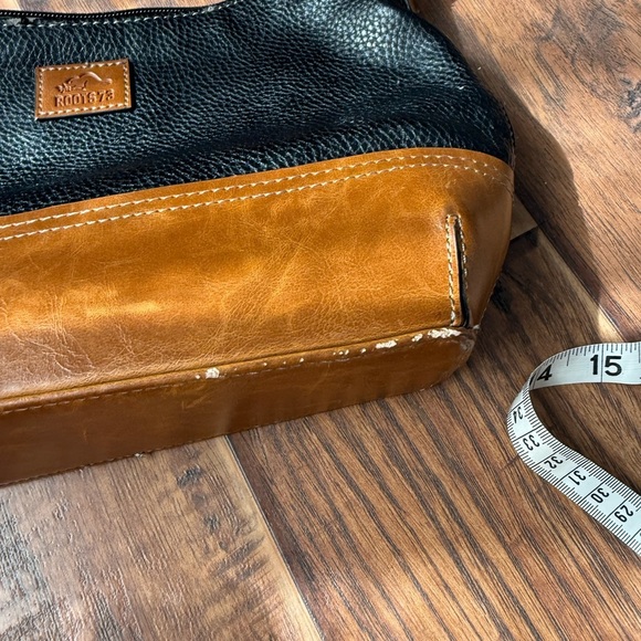 Roots Black and Brown Faux Leather Shoulder Bag with Casual Design - Picture 2 of 6